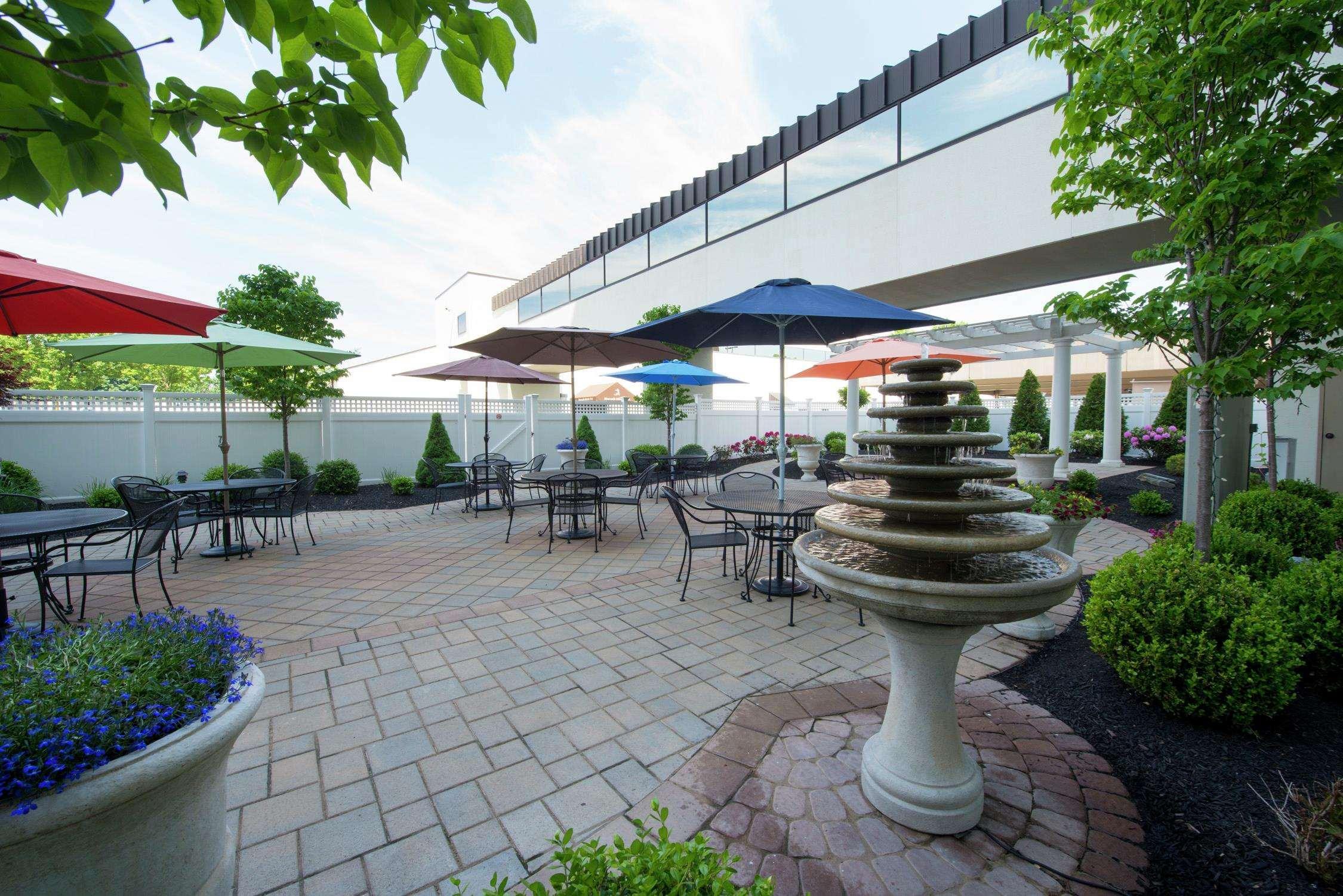 Doubletree By Hilton Binghamton Hotel Exterior foto